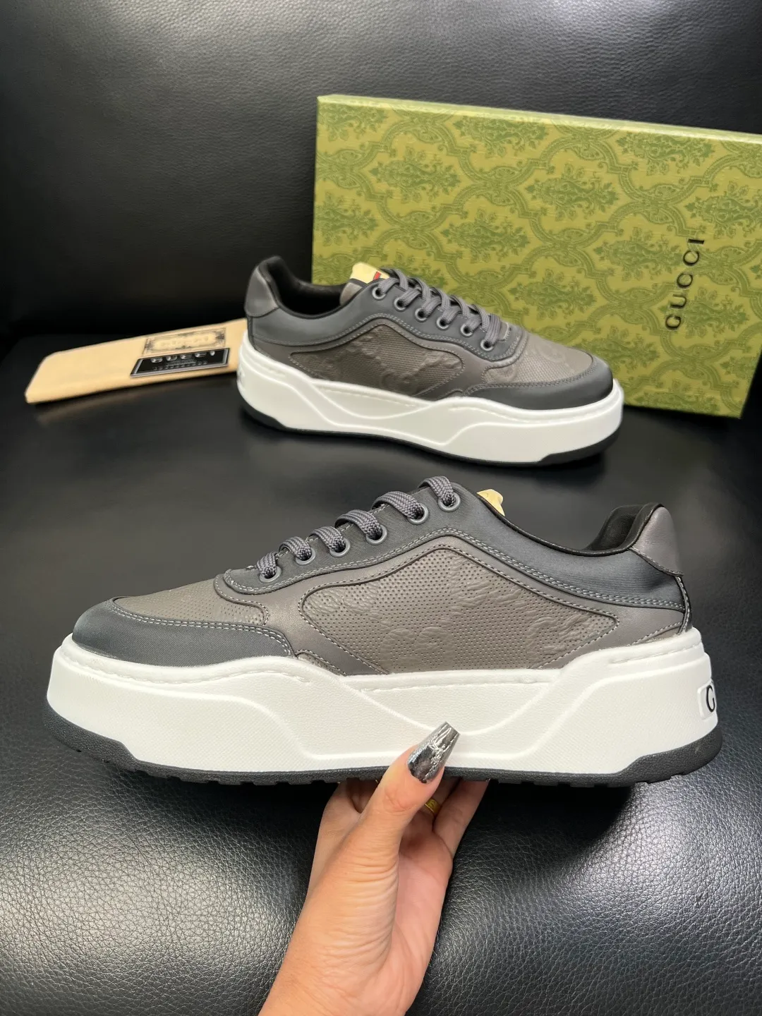 Men's shoes 💰840 Gucci high quality top crafts Gucci counter new original factory configuration, imported cowhide fabric from Italy, imported cowhide lining, breathable and comfortable, sole: original factory special supply original sole super comfortable, original factory and single goods, welcome to compare, code number 38-44 (customized 45 46)